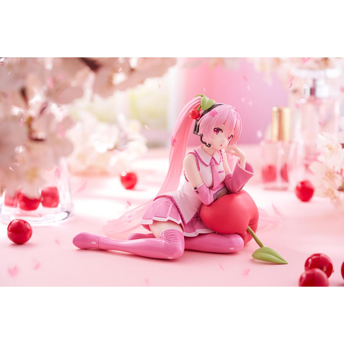 Sakura Miku Desktop Cute Figure (Cherry Cushion Ver.)
